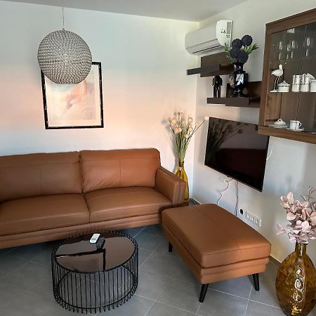 Apartment Vila Lina Vir Exterior photo