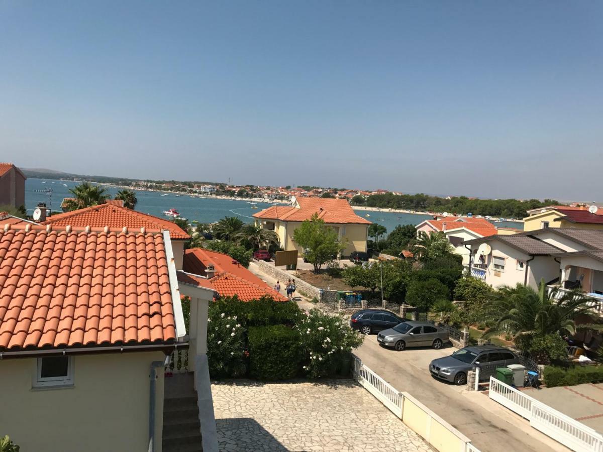 Apartment Vila Lina Vir Exterior photo